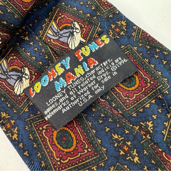 Looney Tunes Mania Silk Tie - Picture 7 of 8